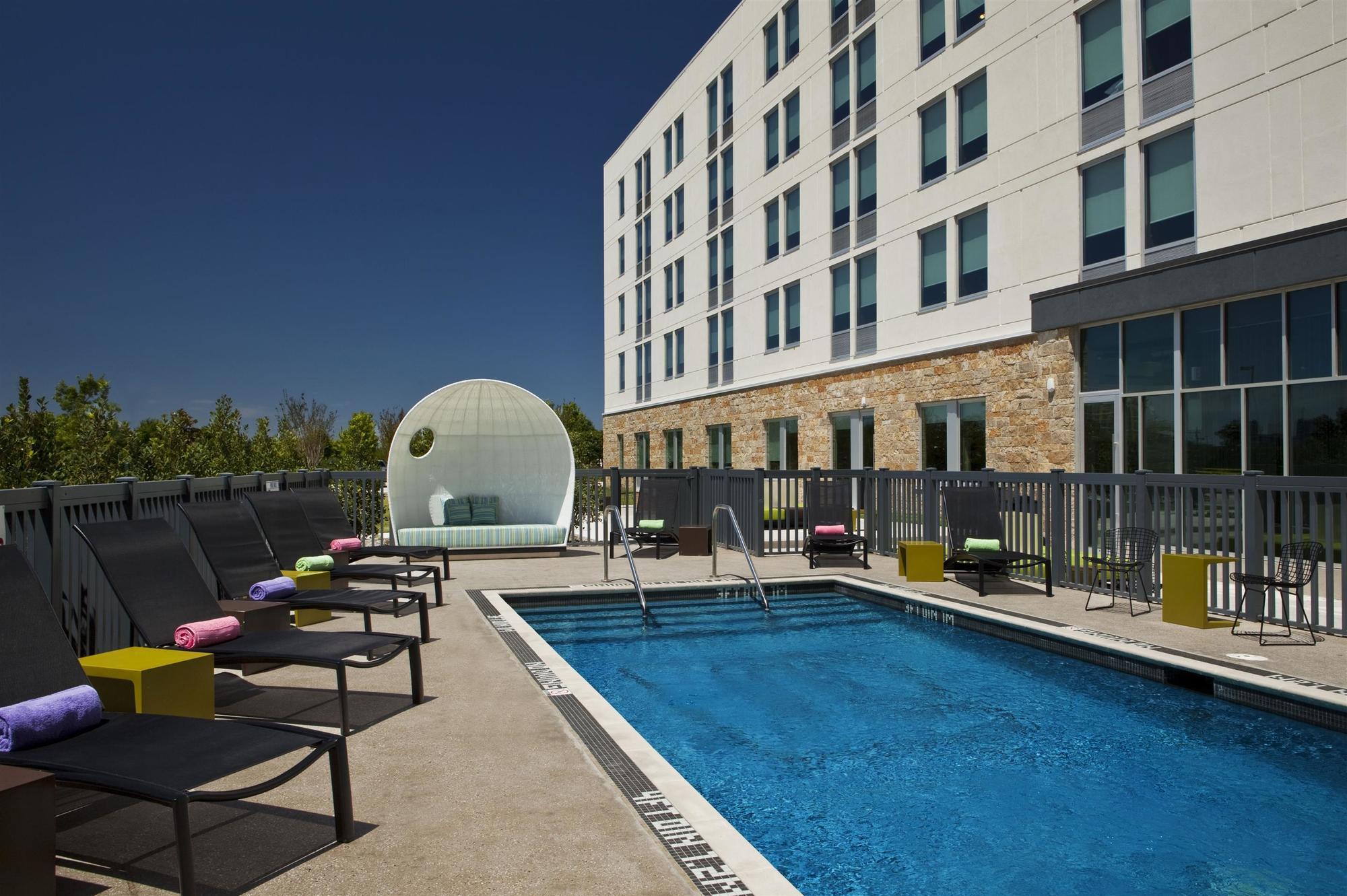Aloft Frisco